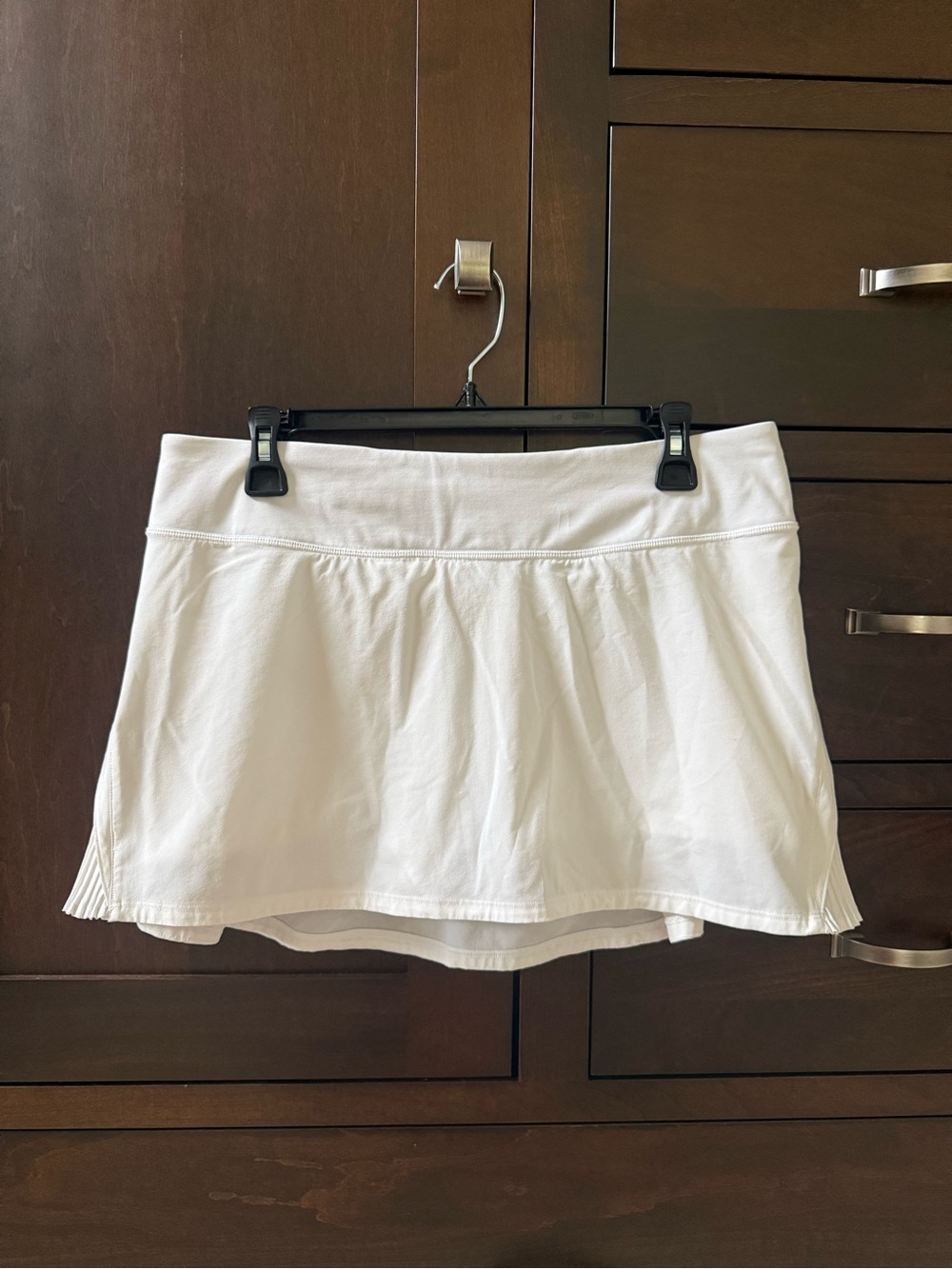 lululemon athletica White “Play off the Pleats” skirt